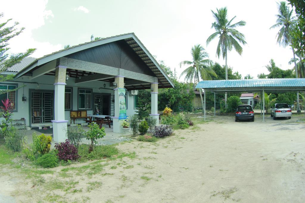 Twin Castle Homestay Kuala Pilah Exteriör bild
