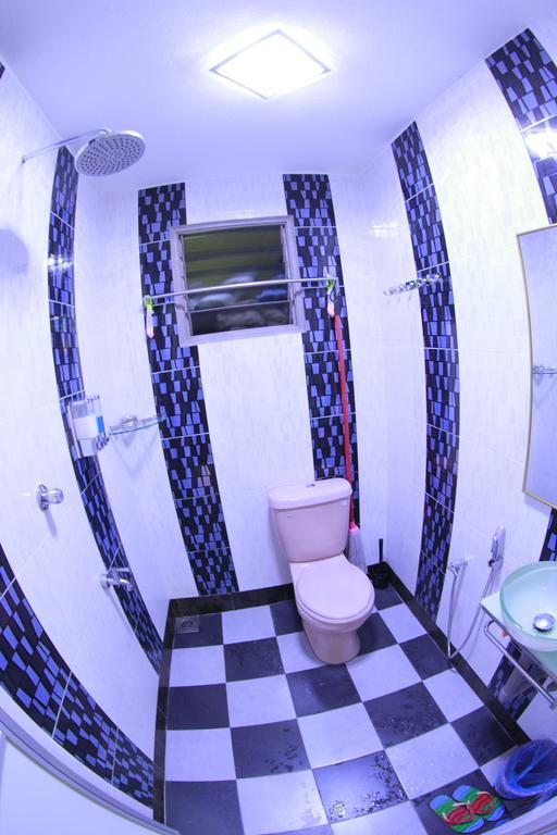 Twin Castle Homestay Kuala Pilah Exteriör bild